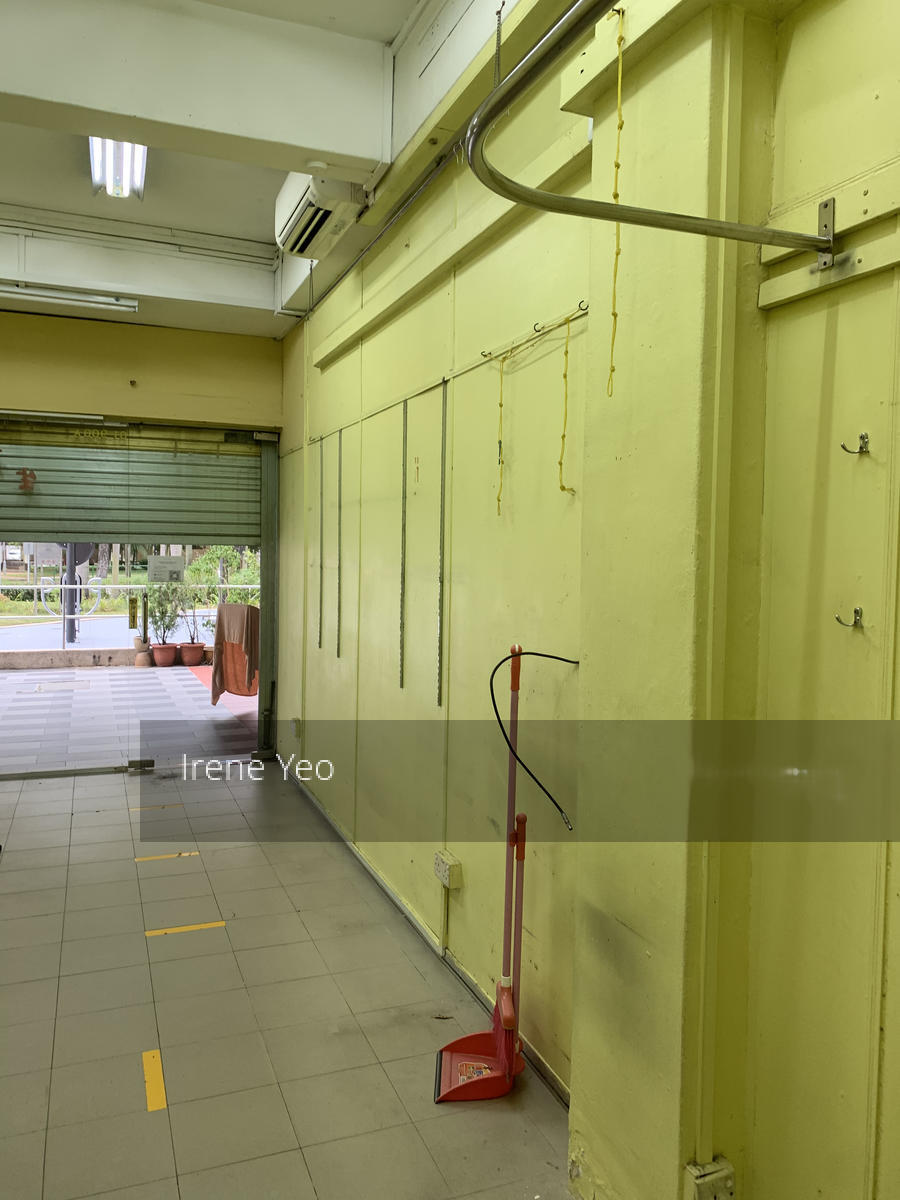 Bedok Reservoir Road (D16), Shop House #264700701